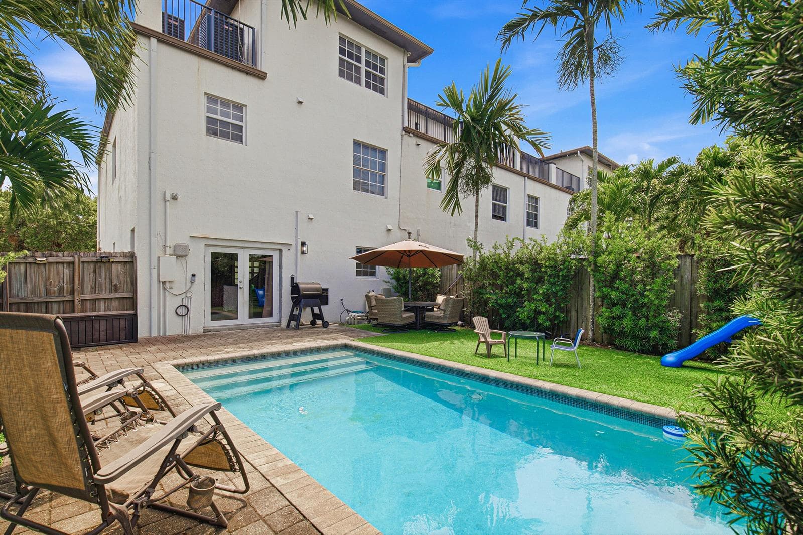 807 NW 1ST Avenue, Fort Lauderdale, FL 33311