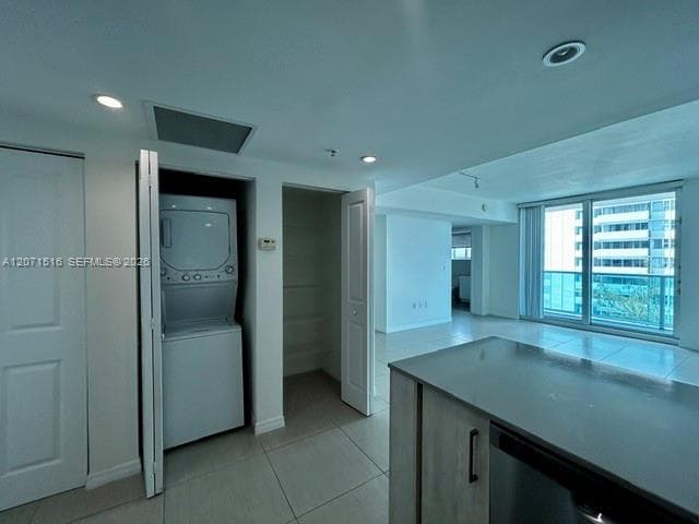 7525 E Treasure Dr # 505, North Bay Village, FL 33141 photo 4