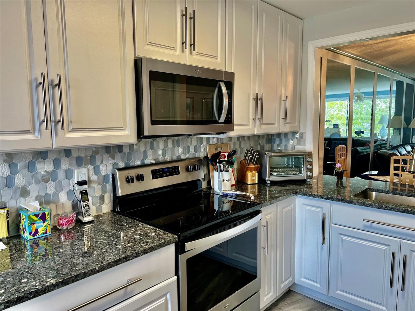 9787 N BELFORT Circle # 307, Tamarac, FL 33321 photo 4