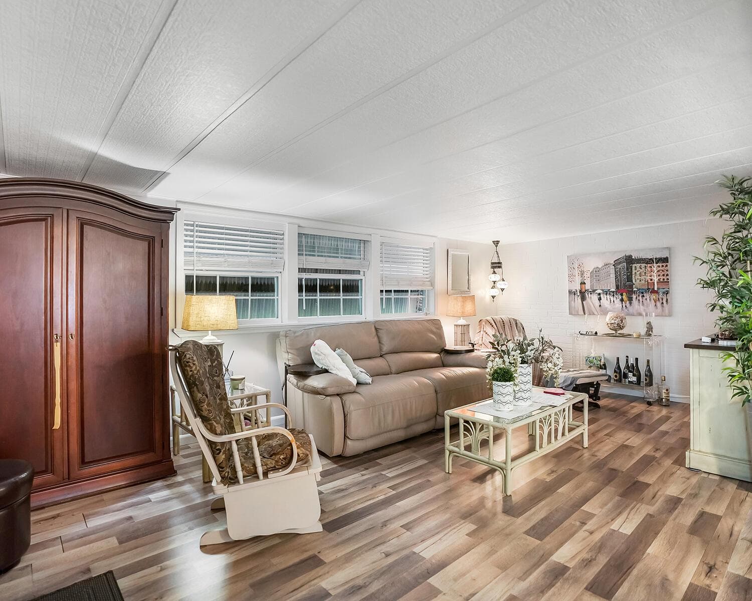 8500 SW 18th Place, Davie, FL 33324 photo 4
