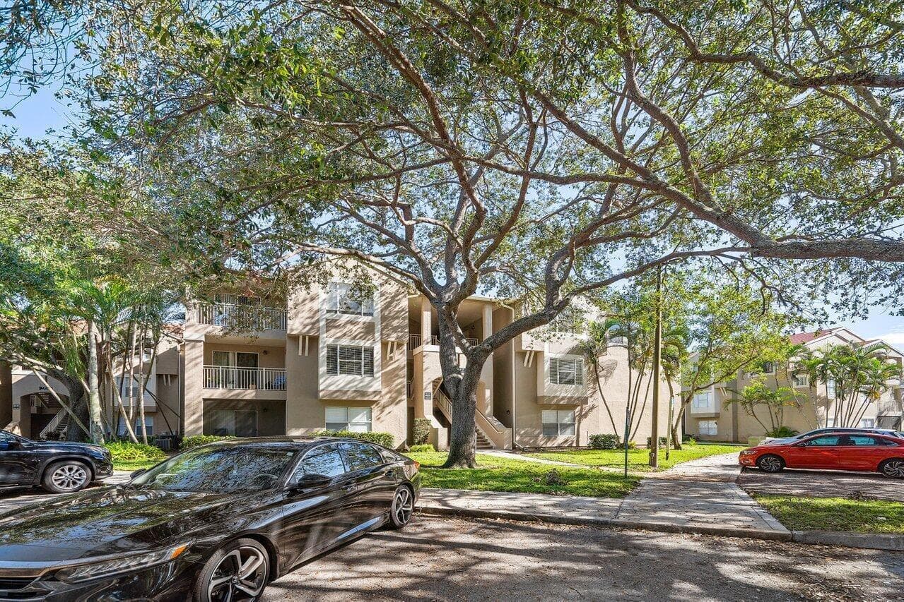 1825 PALM COVE Boulevard # 7-306, Delray Beach, FL 33445 photo 4