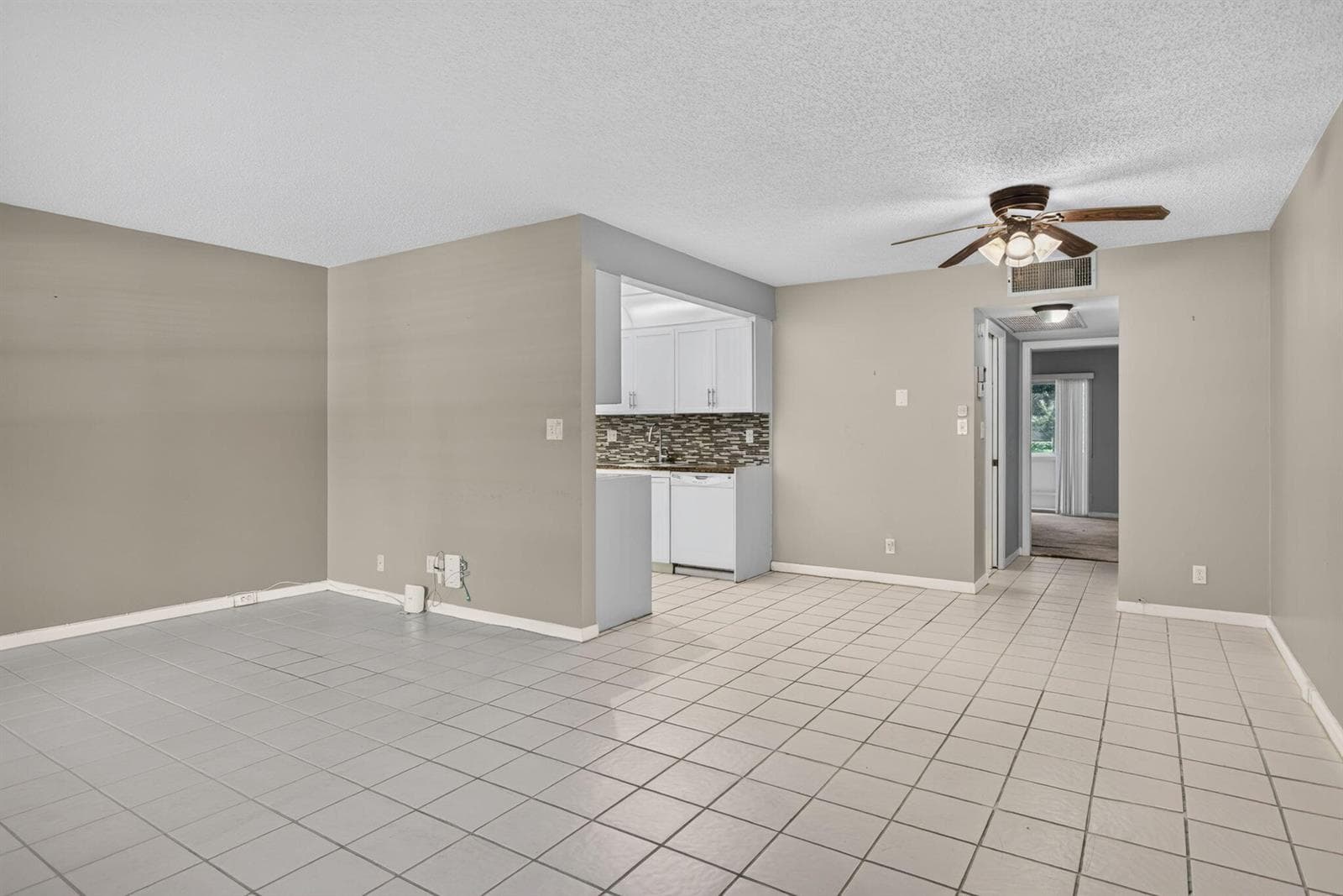2002 Granada Drive # E1, Coconut Creek, FL 33066 photo 4
