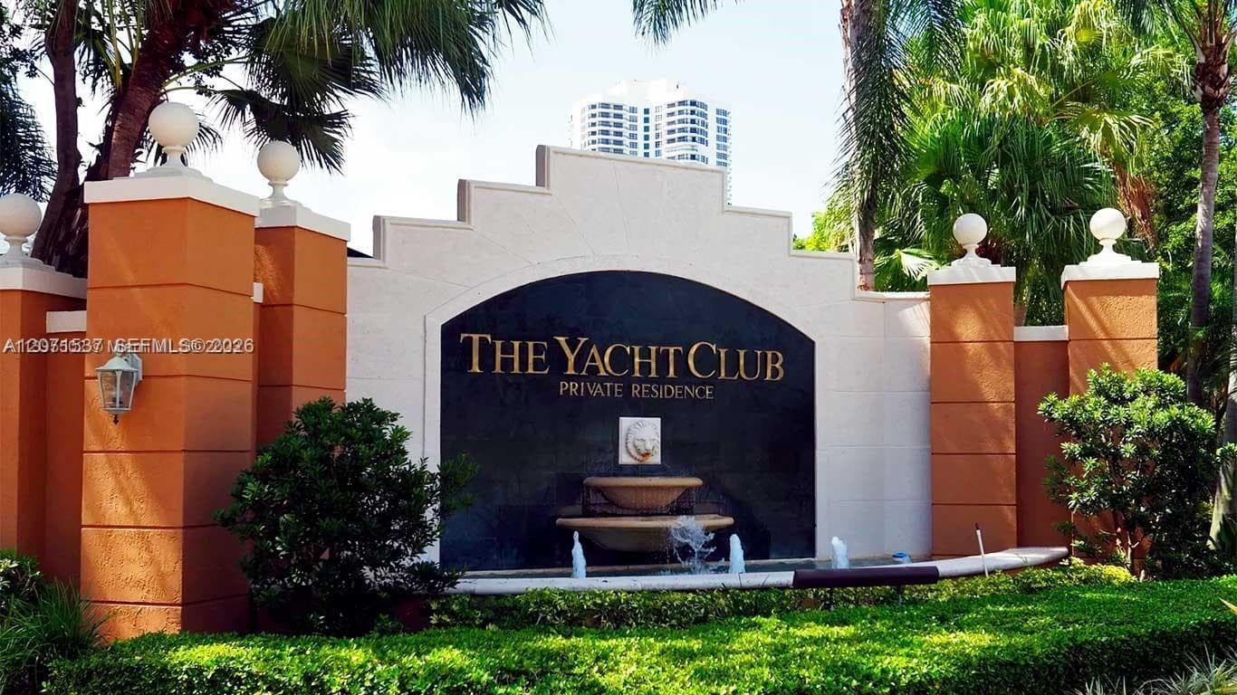 19777 E Country Club Dr, Aventura, FL 33180 photo 5