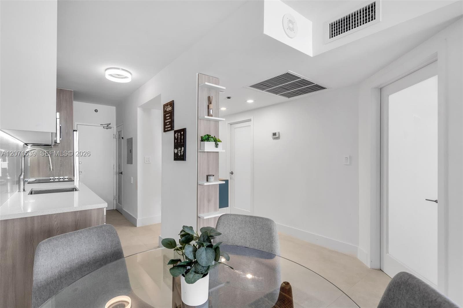 100 Lincoln Rd # 539, Miami Beach, FL 33139 photo 3