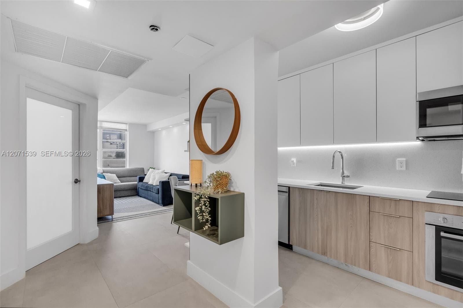 100 Lincoln Rd # 539, Miami Beach, FL 33139