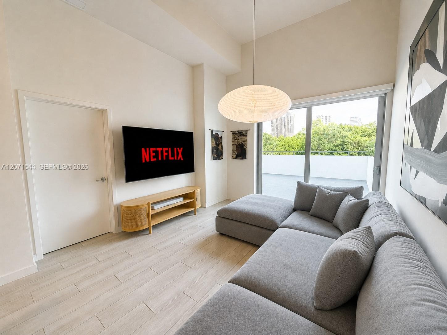 1600 SW 1st Ave # 303, Miami, FL 33129 photo 3