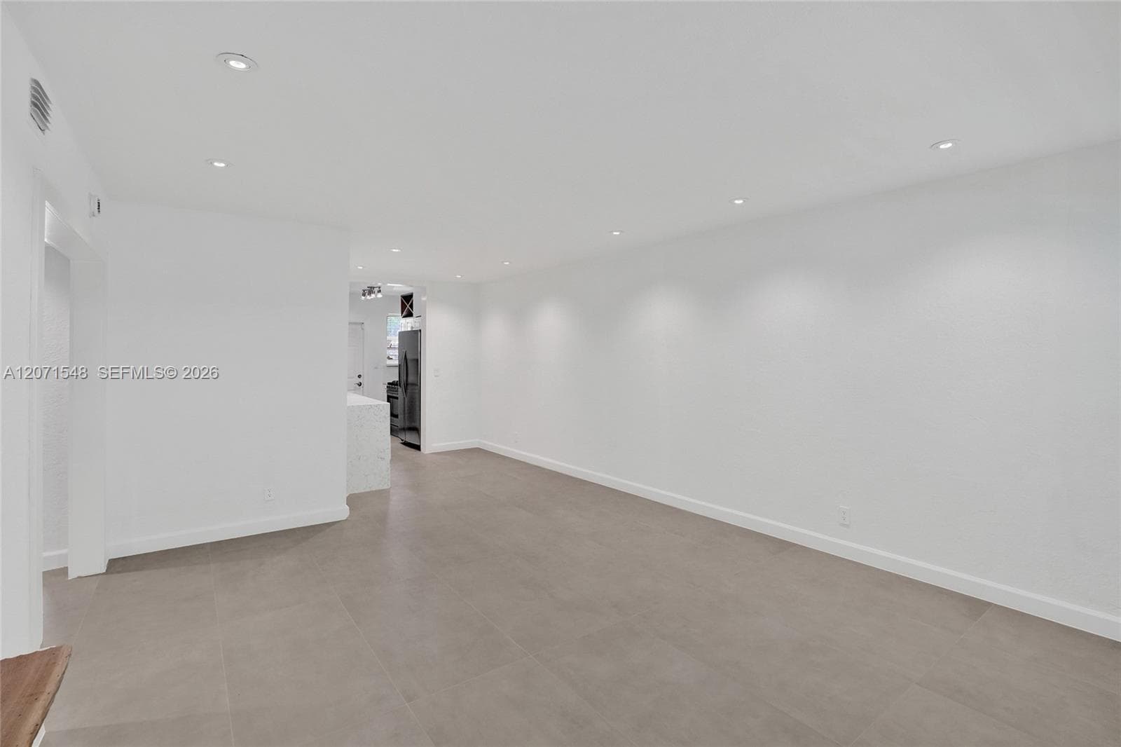 350 S Shore Dr # 12, Miami Beach, FL 33141 photo 2