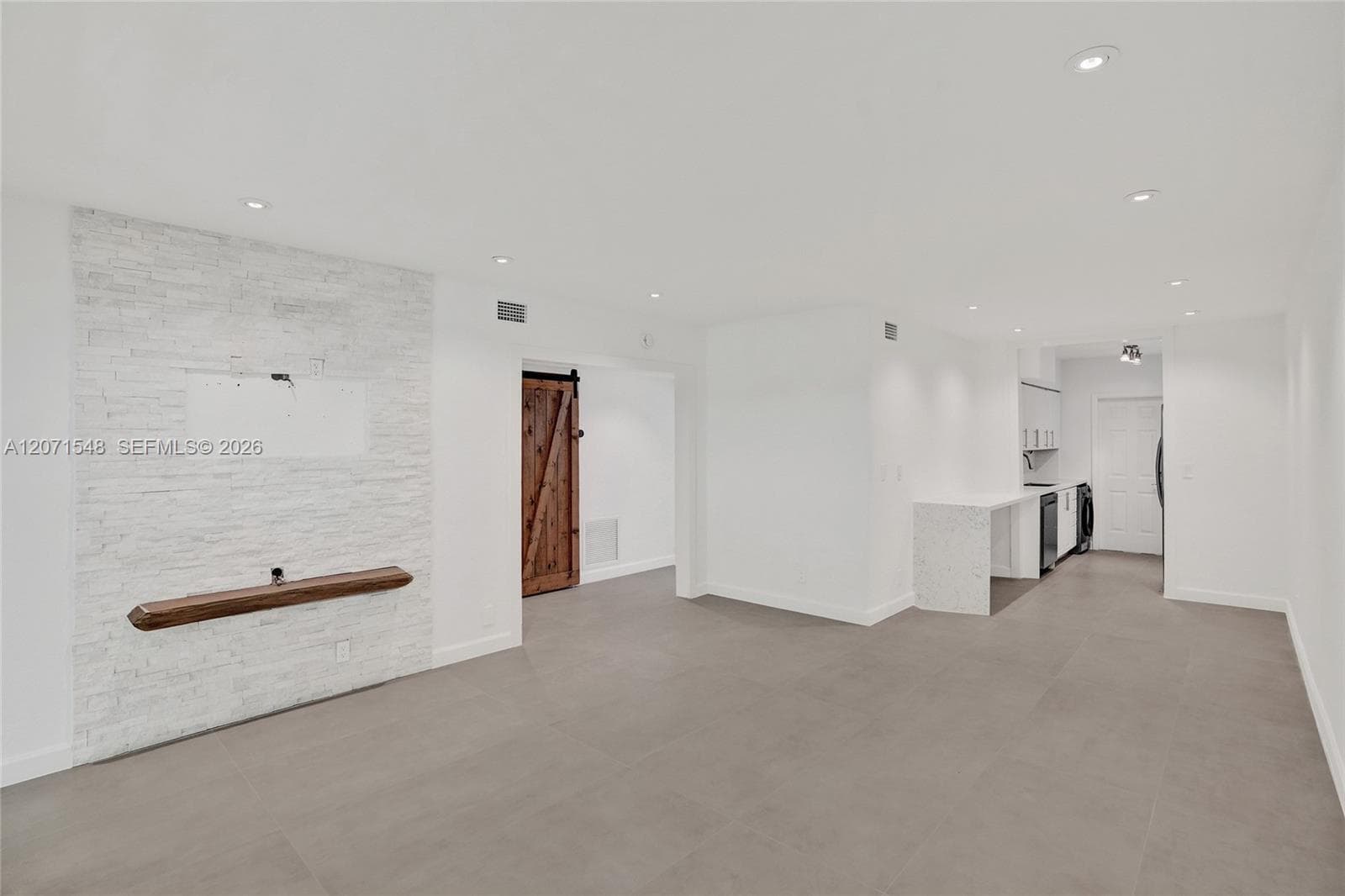 350 S Shore Dr # 12, Miami Beach, FL 33141 photo 3