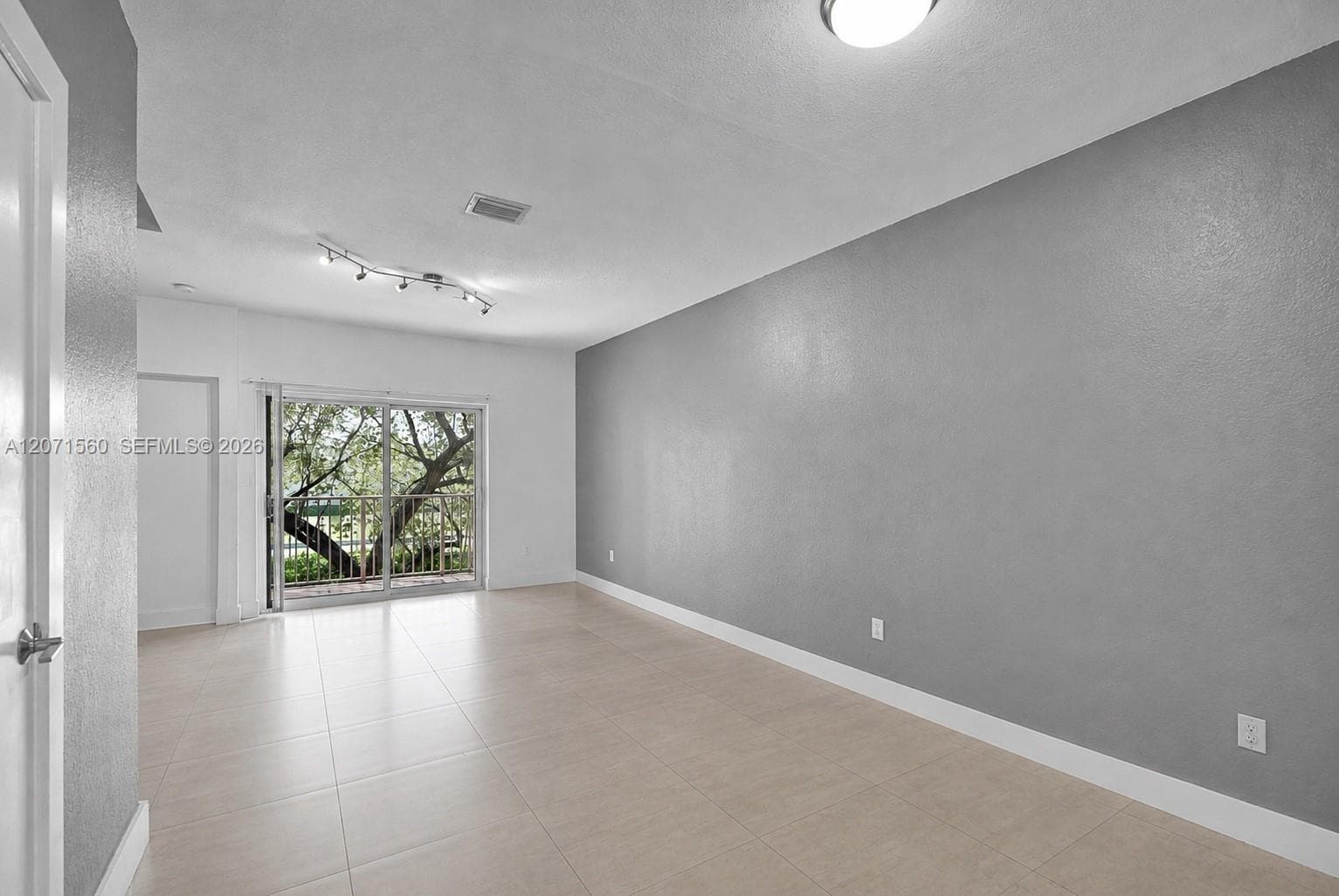 5670 NW 116th Ave # 222, Doral, FL 33178 photo 5