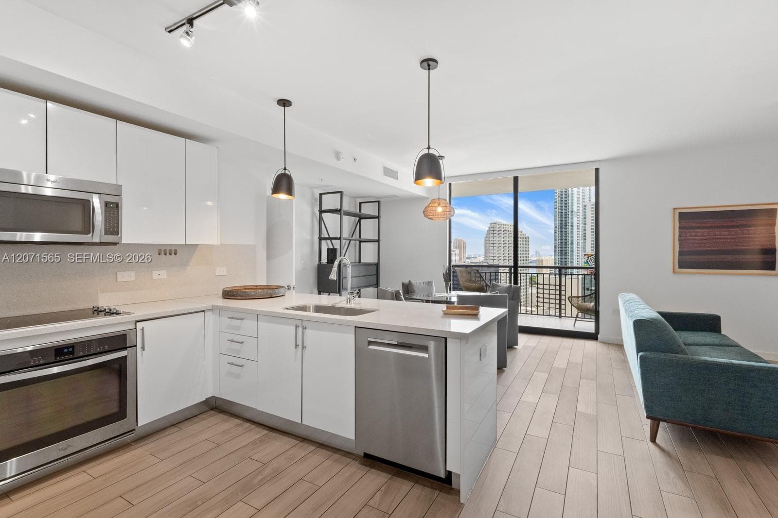 999 SW 1st Ave # 2502, Miami, FL 33130 photo 4