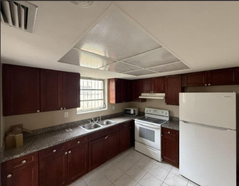 16980 N MIAMI Avenue, North Miami Beach, FL 33169 photo 4