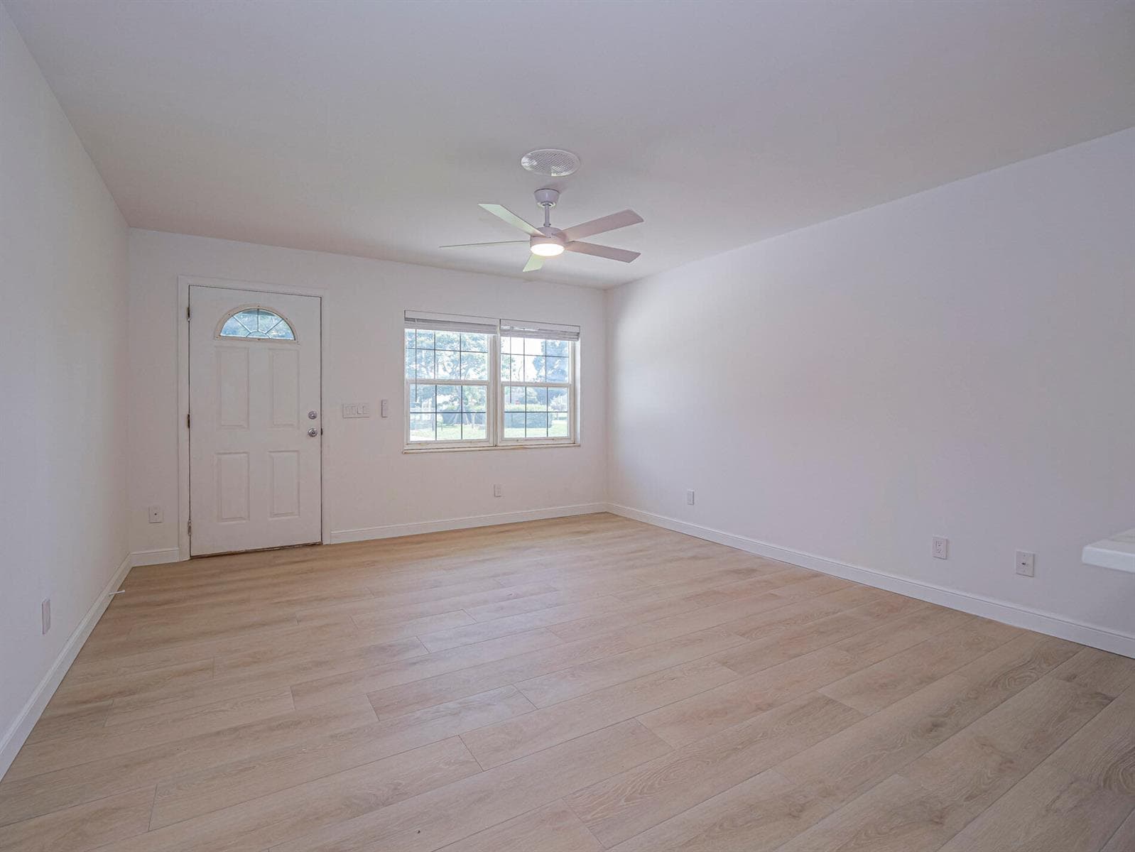 2075 37TH Avenue # B, Vero Beach, FL 32960 photo 5