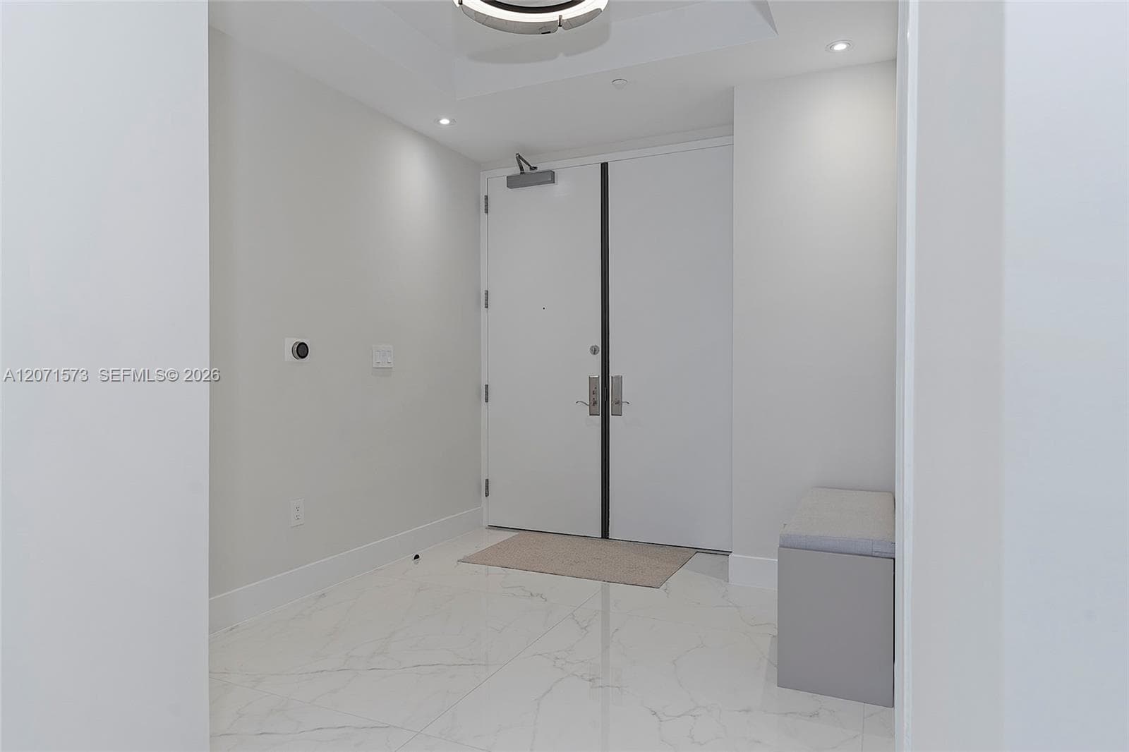 100 S Pointe Dr # 910, Miami Beach, FL 33139 photo 3