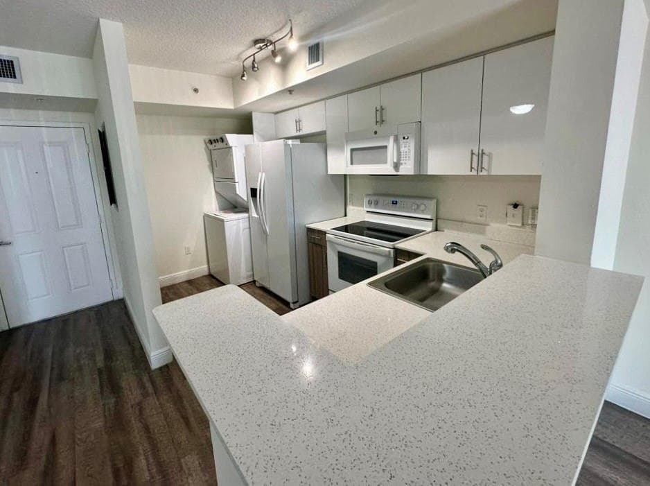 18335 NW 68 Avenue # 245-616, Hialeah, FL 33015