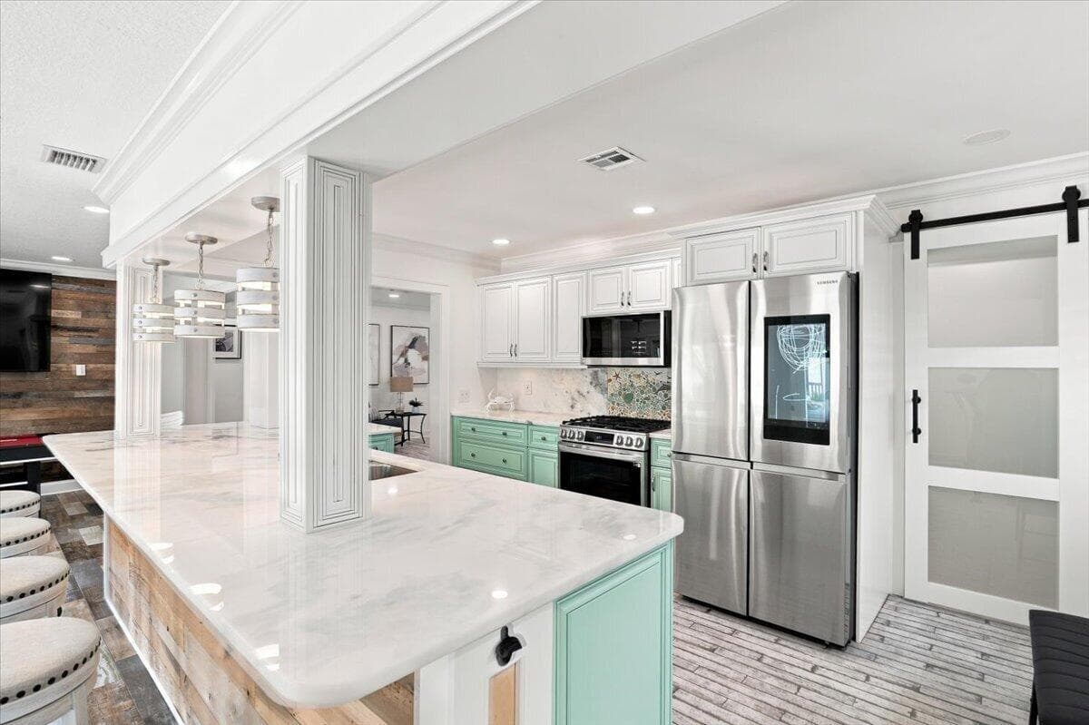 1736 NW 39th Street, Oakland Park, FL 33309