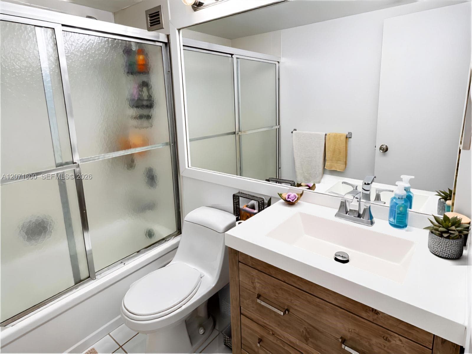 1650 NE 115th St # 403, Miami, FL 33181 photo 5