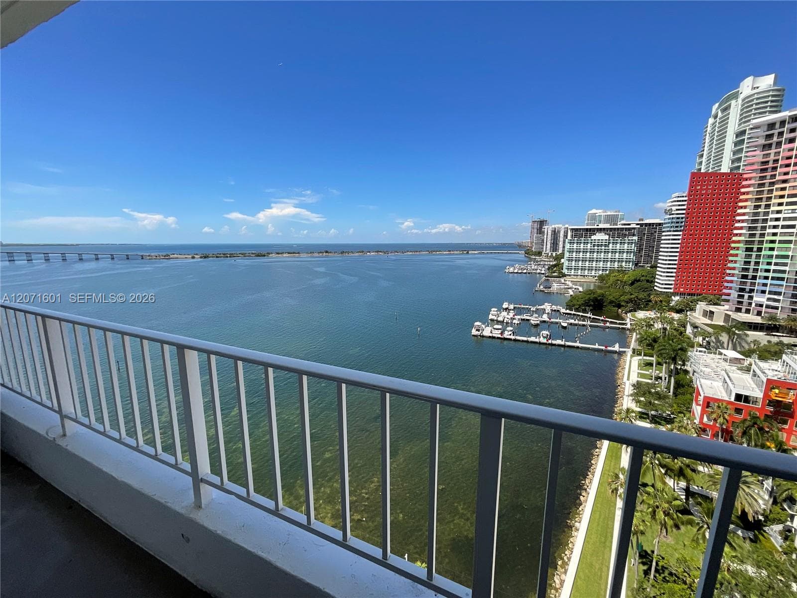Brickell Harbour photo 2