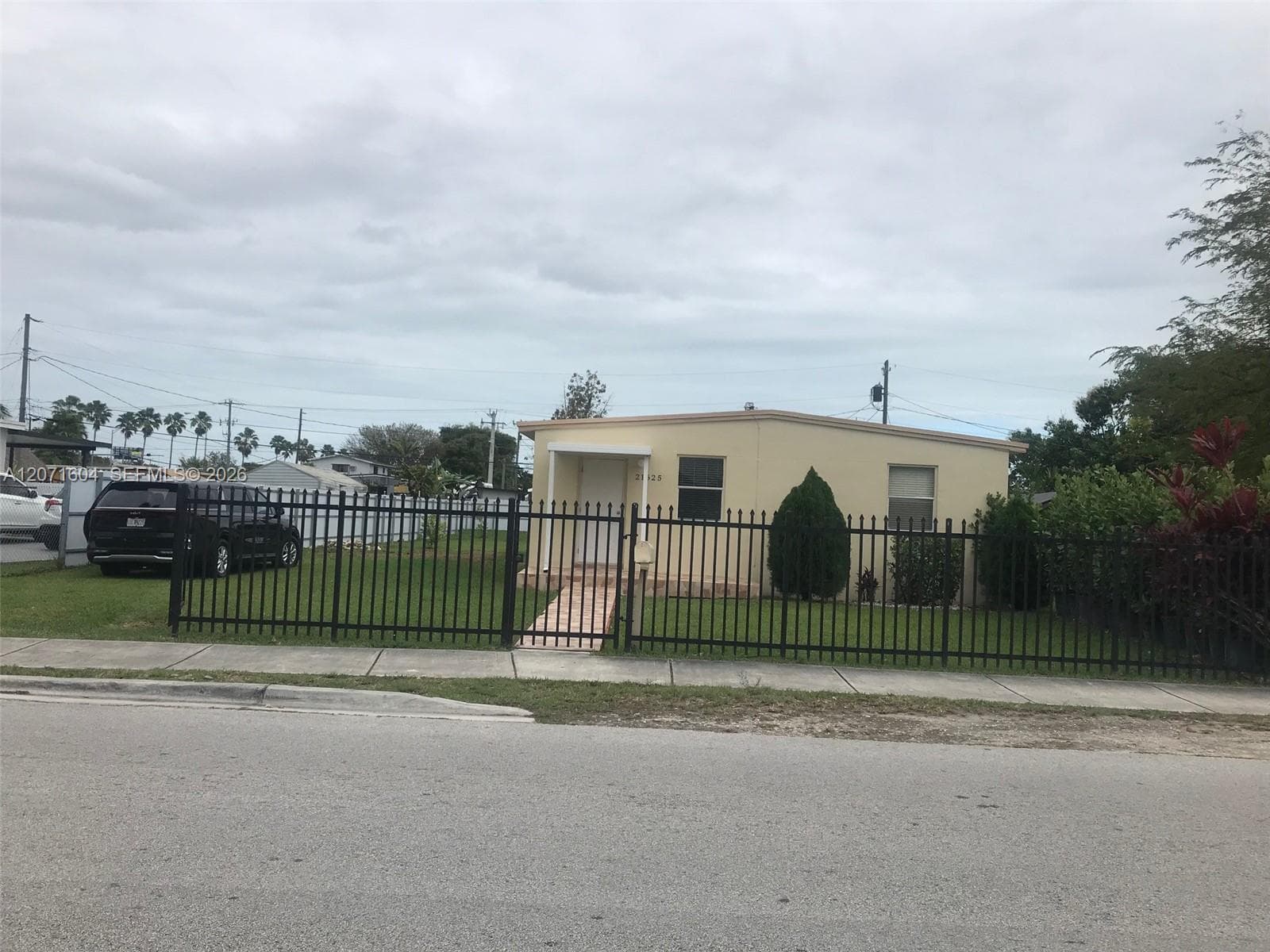 21625 SW 109th Ave, Miami, FL 33170 photo 2