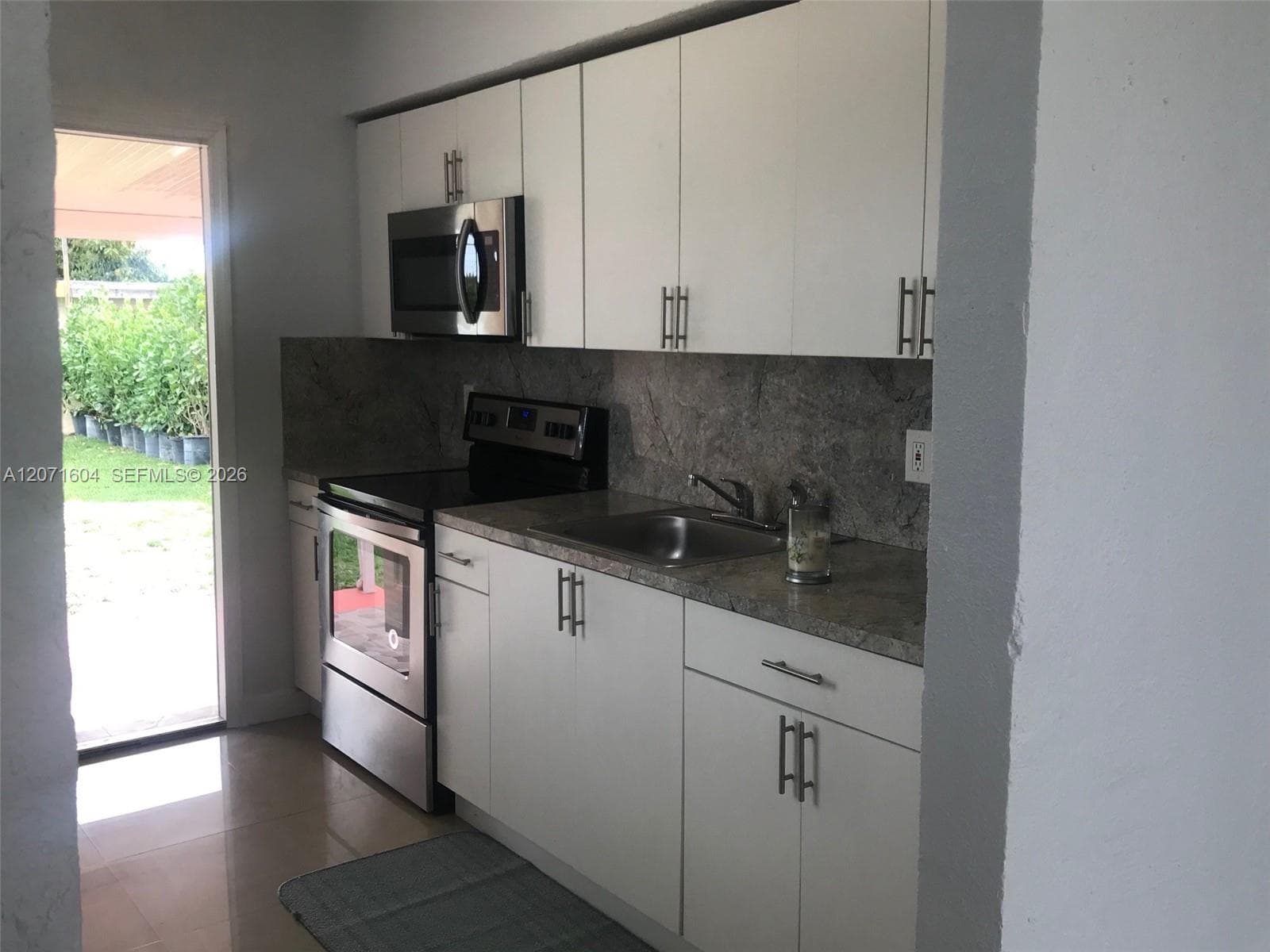 21625 SW 109th Ave, Miami, FL 33170 photo 3