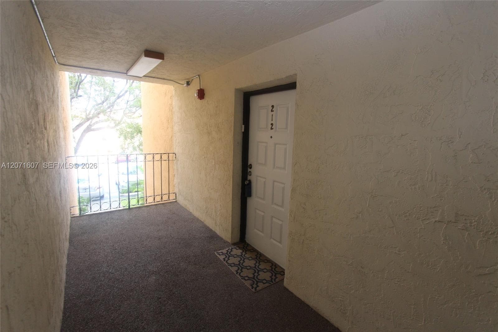 8005 Lake Dr # 212, Doral, FL 33166