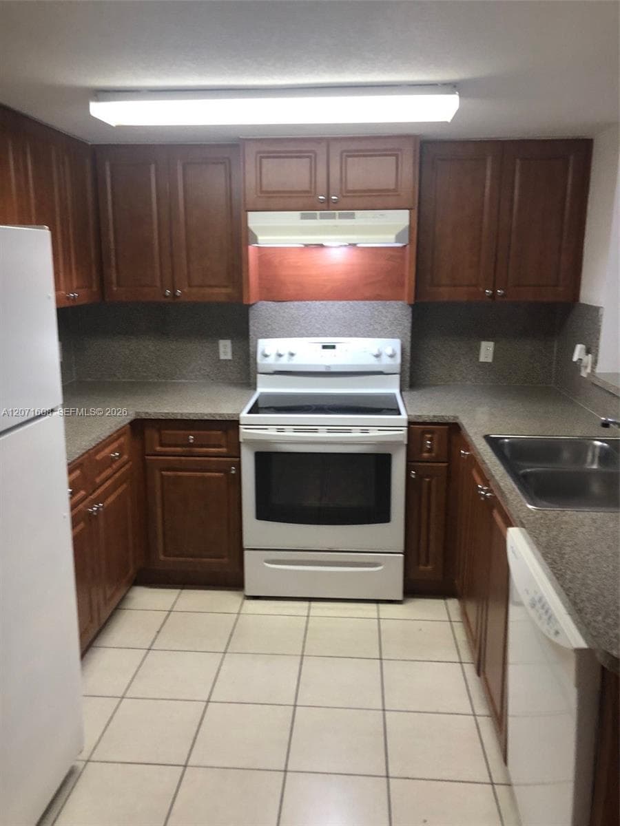 218 NW 12th Ave # 802, Miami, FL 33128 photo 3