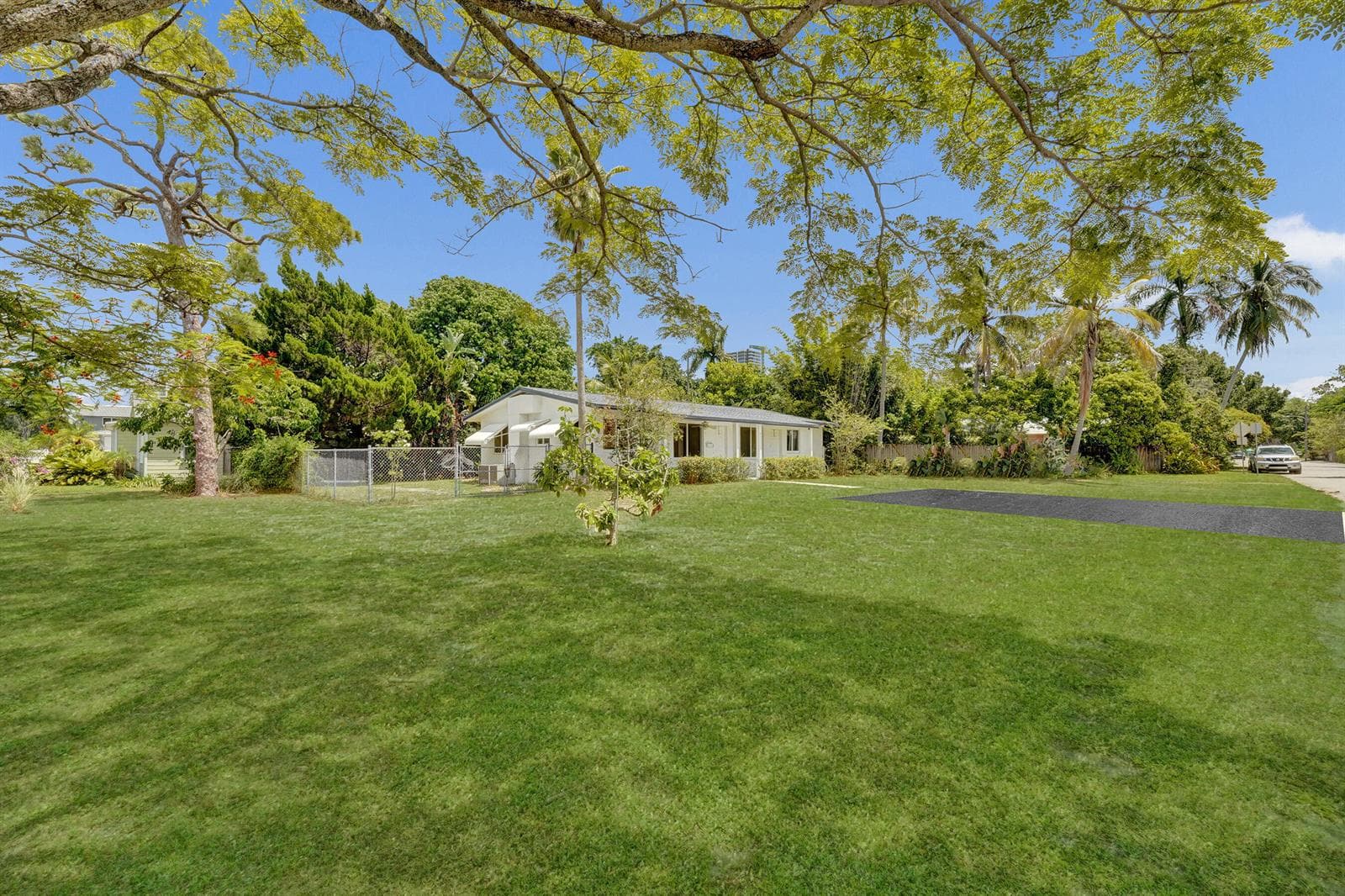 611 SW 7TH Street, Fort Lauderdale, FL 33315 photo 4