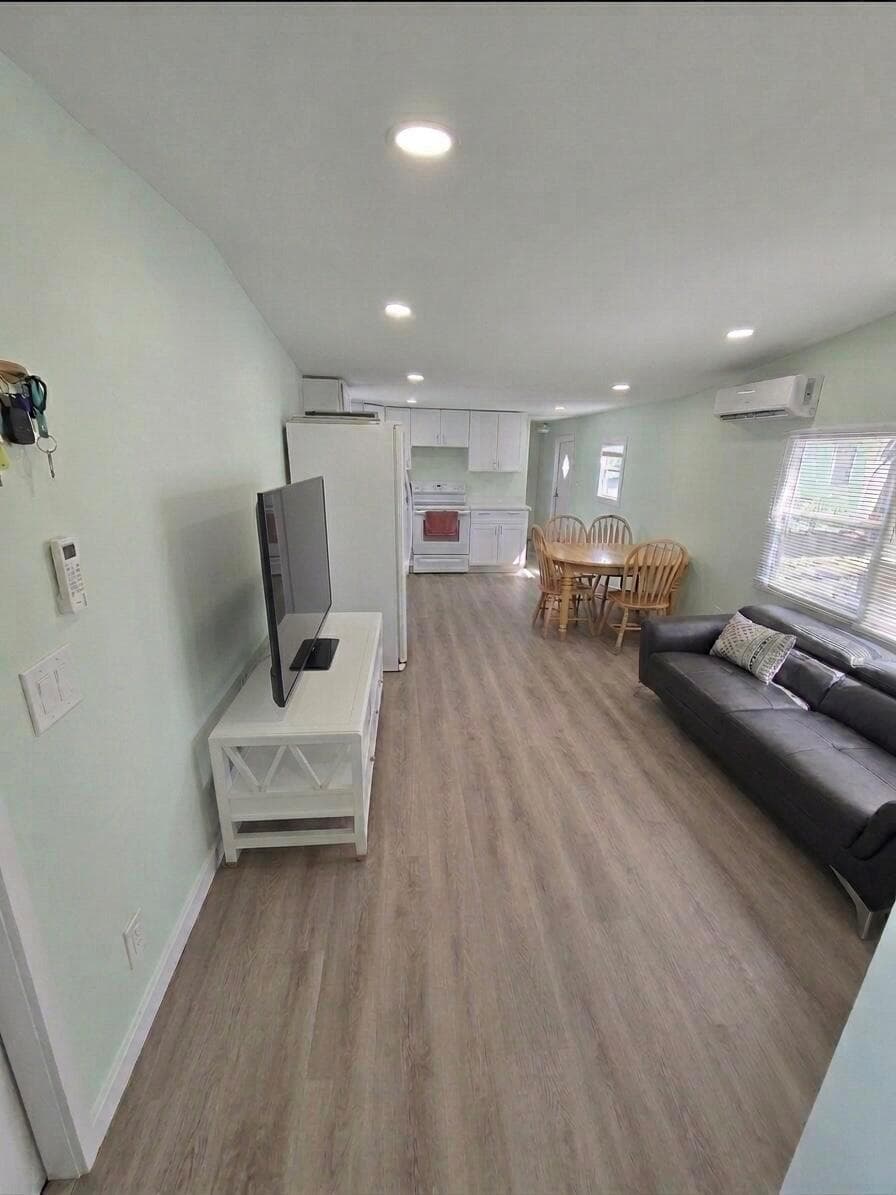 2407 NW 20th Avenue, Boynton Beach, FL 33436 photo 3