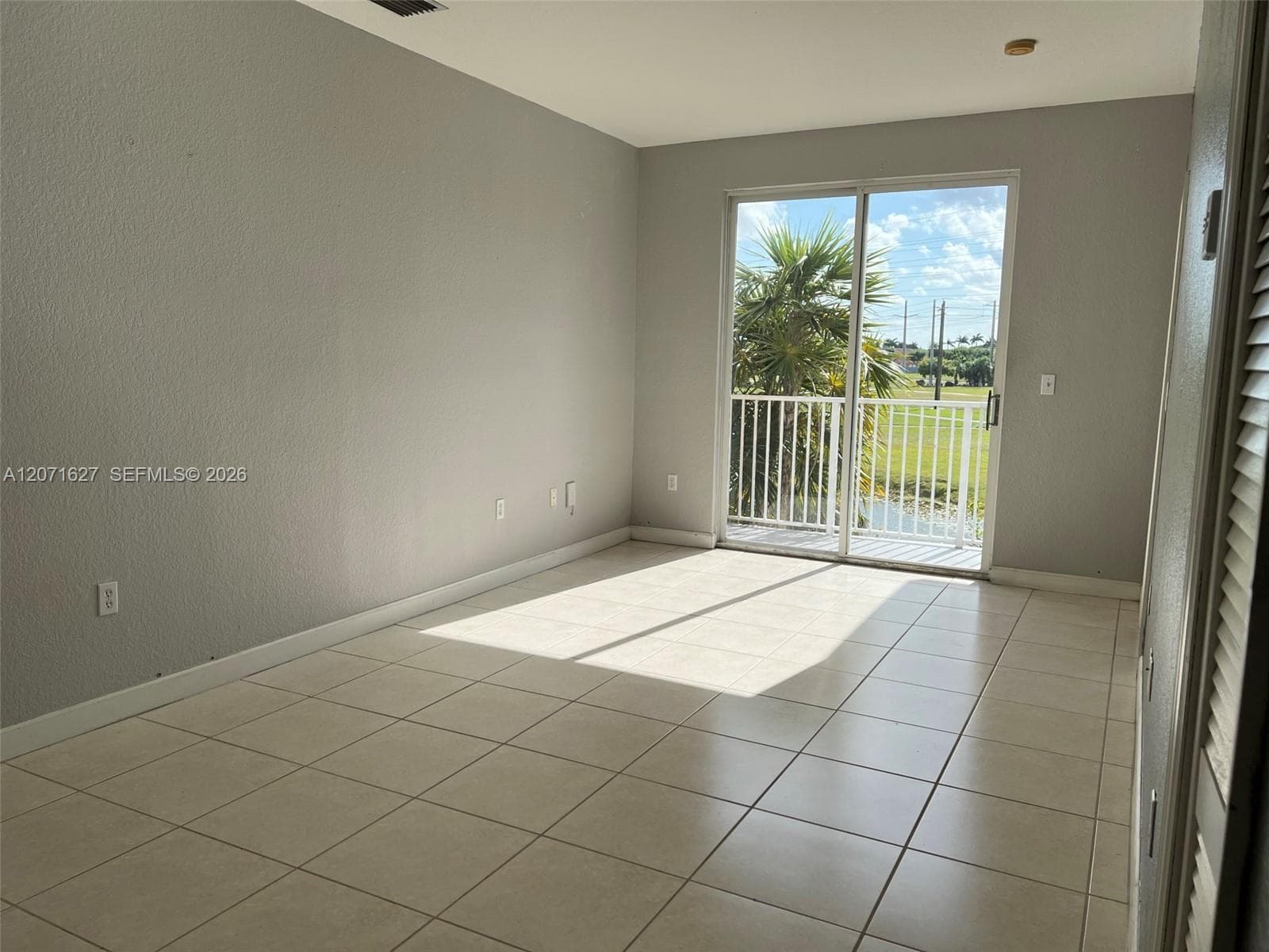 17630 NW 73rd Ave # 203-4, Hialeah, FL 33015 photo 3