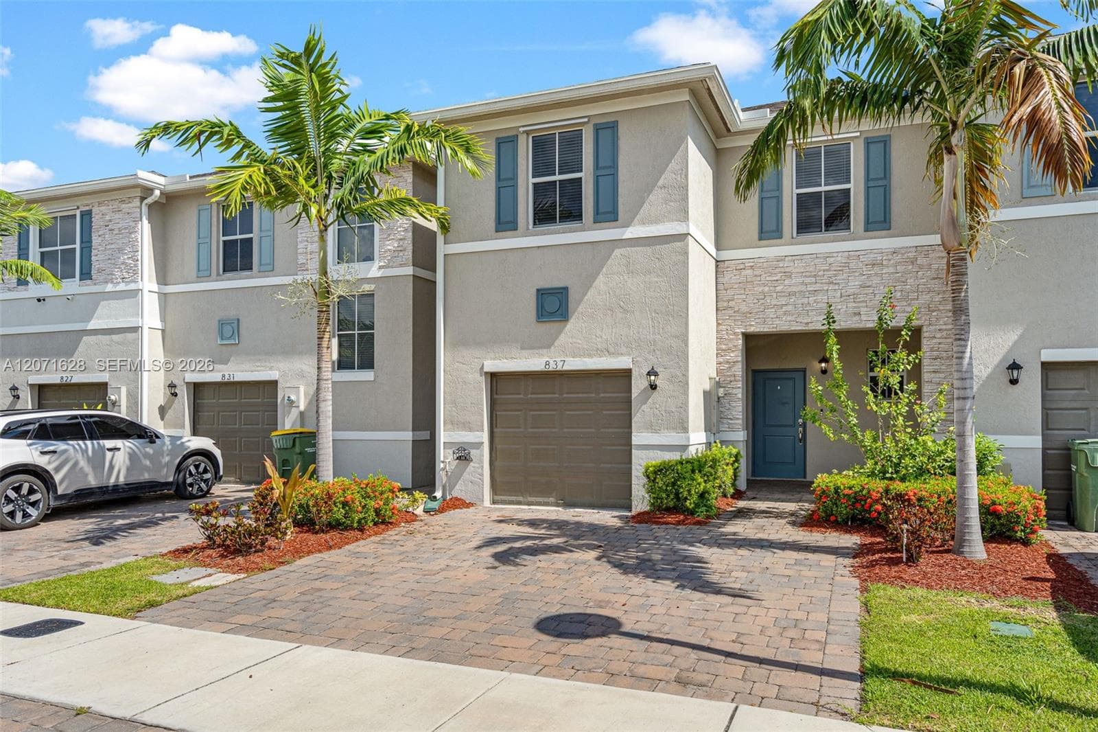 837 SE 16th Ct, Homestead, FL 33034 photo 2