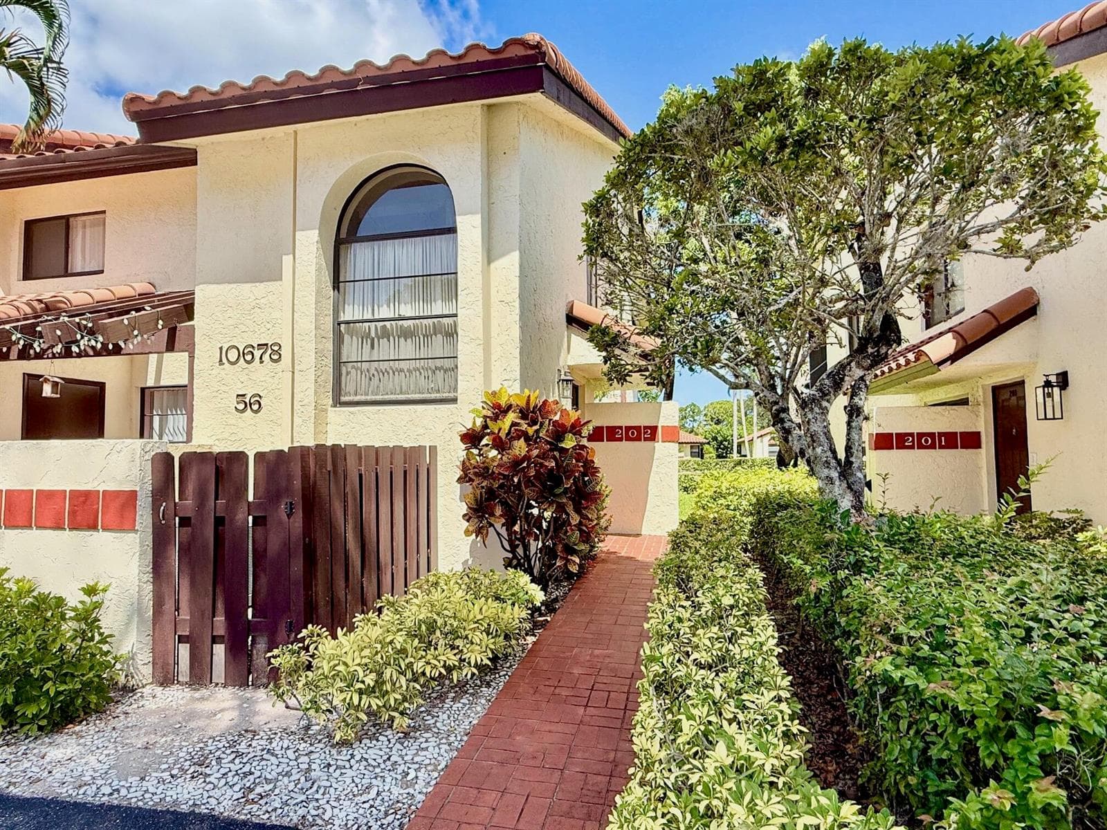10678 OCEAN PALM Way # 202, Boynton Beach, FL 33437 photo 2