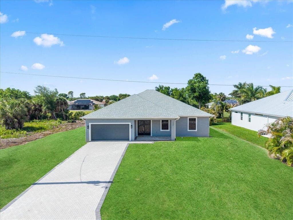 7427 SEA MIST Drive, Port Charlotte, FL 33981 photo 3