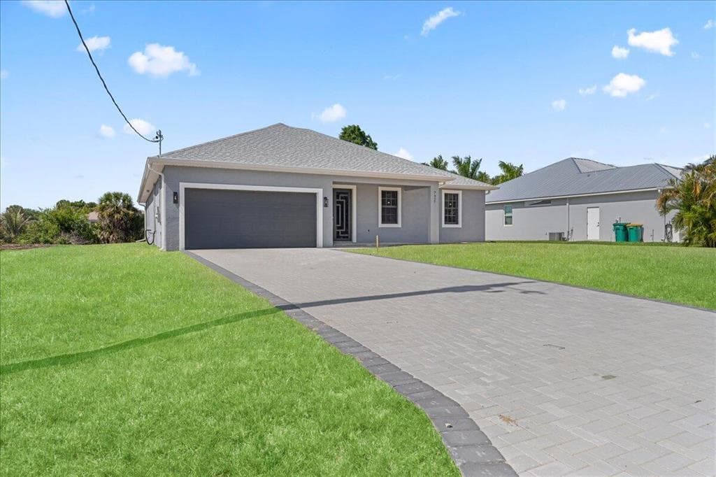 7427 SEA MIST Drive, Port Charlotte, FL 33981 photo 5