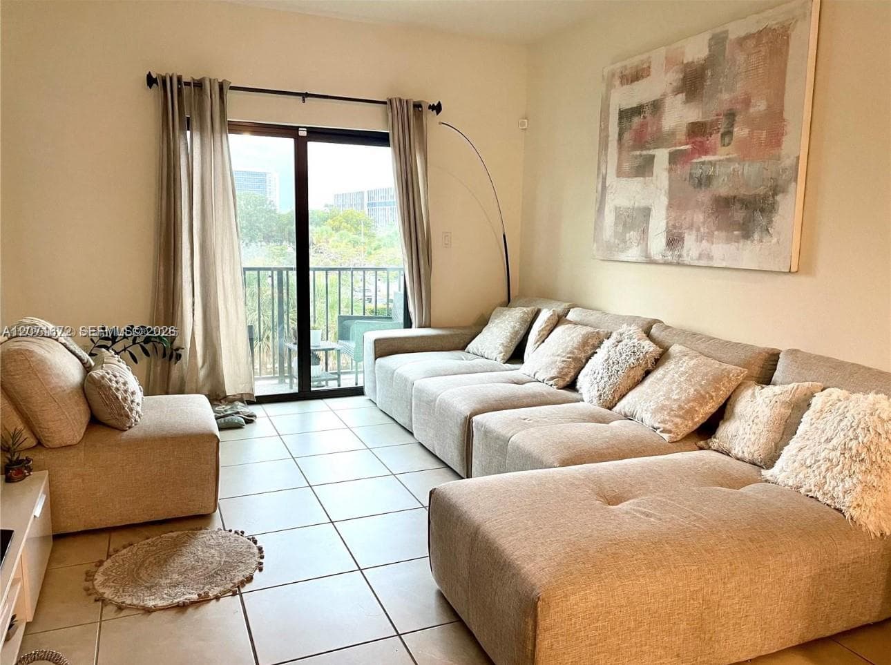 8201 NW 41st St # D-302, Doral, FL 33166