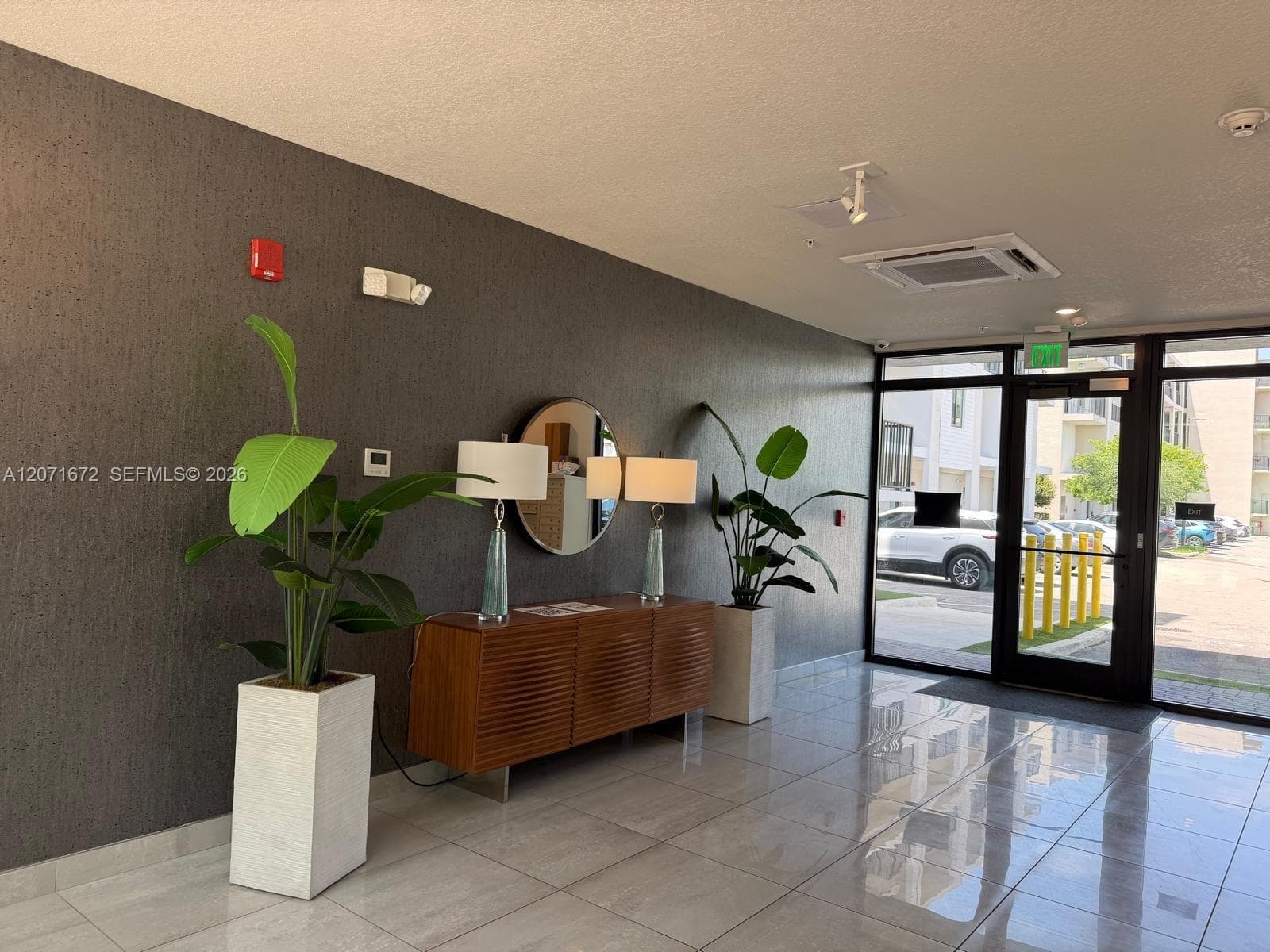 8201 NW 41st St # D-302, Doral, FL 33166 photo 5
