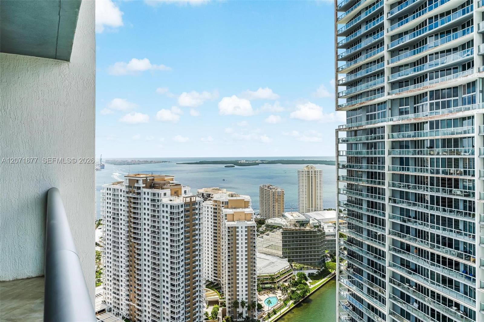 475 Brickell Ave # 3811, Miami, FL 33131 photo 2