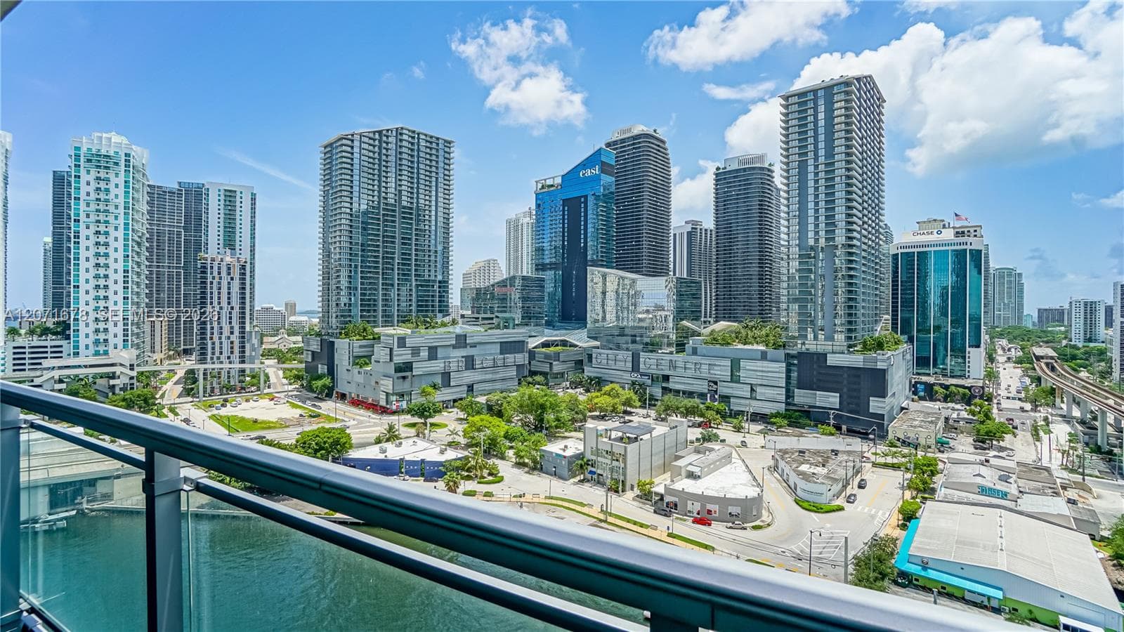 92 SW 3rd St # 1803, Miami, FL 33130