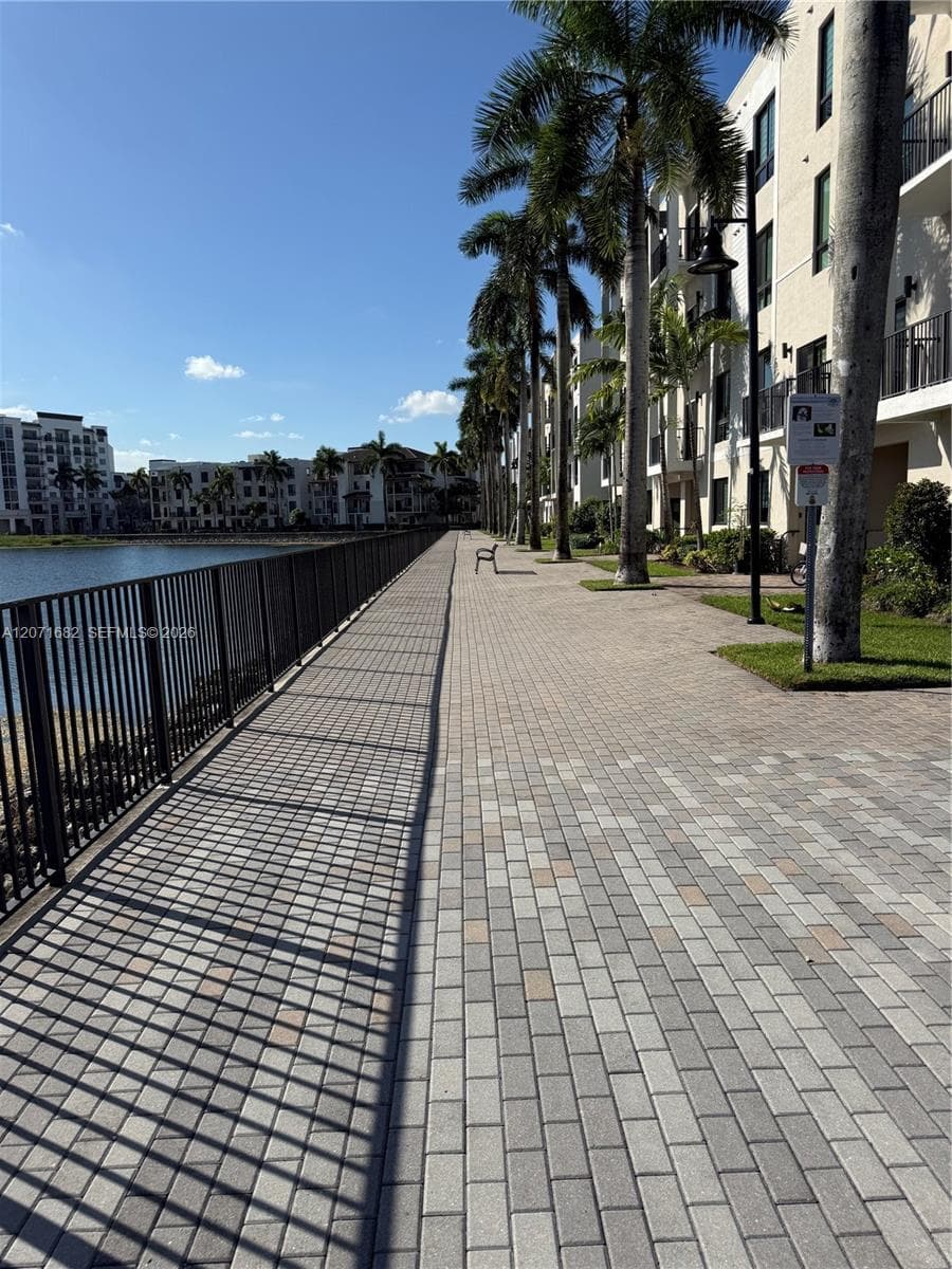 4640 NW 84 # 16, Doral, FL 33166 photo 5