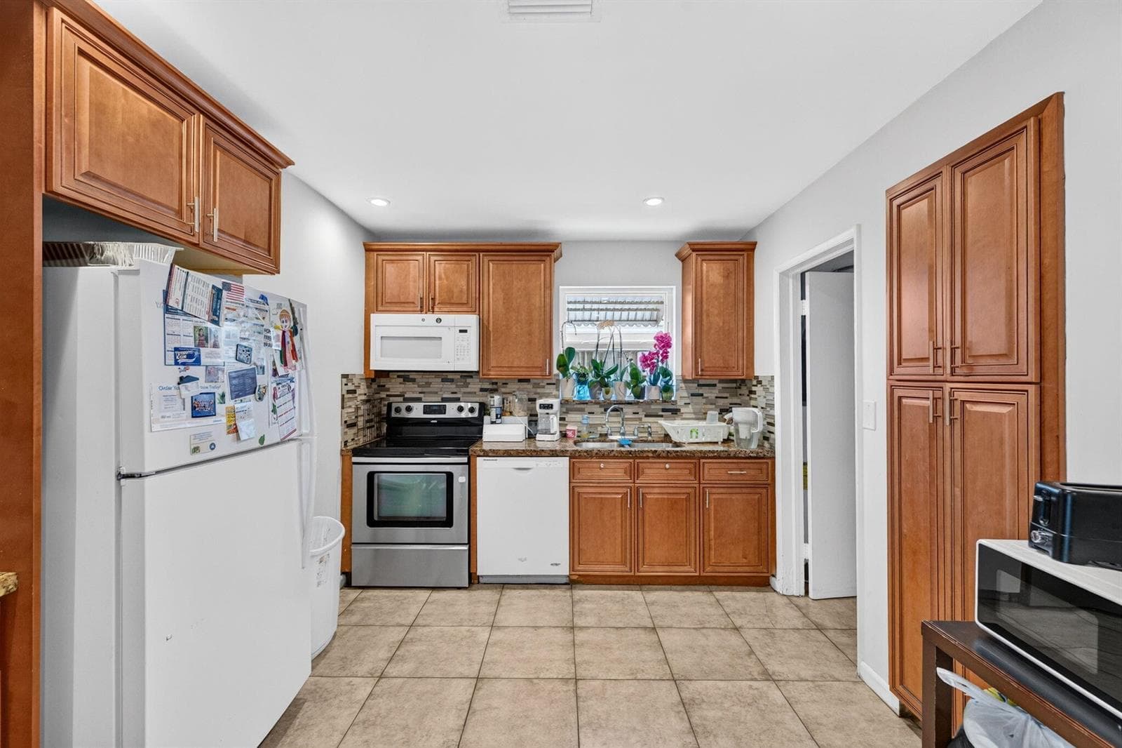 1501 NW 41ST Street, Oakland Park, FL 33309 photo 2