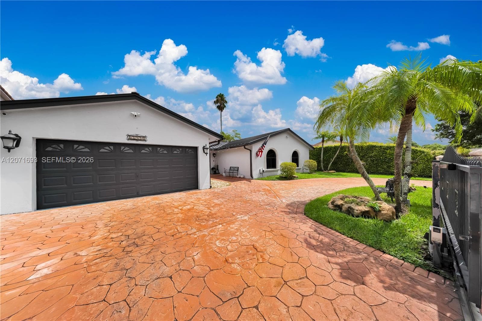 13991 SW 159 terrace, Miami, FL 33177 photo 2