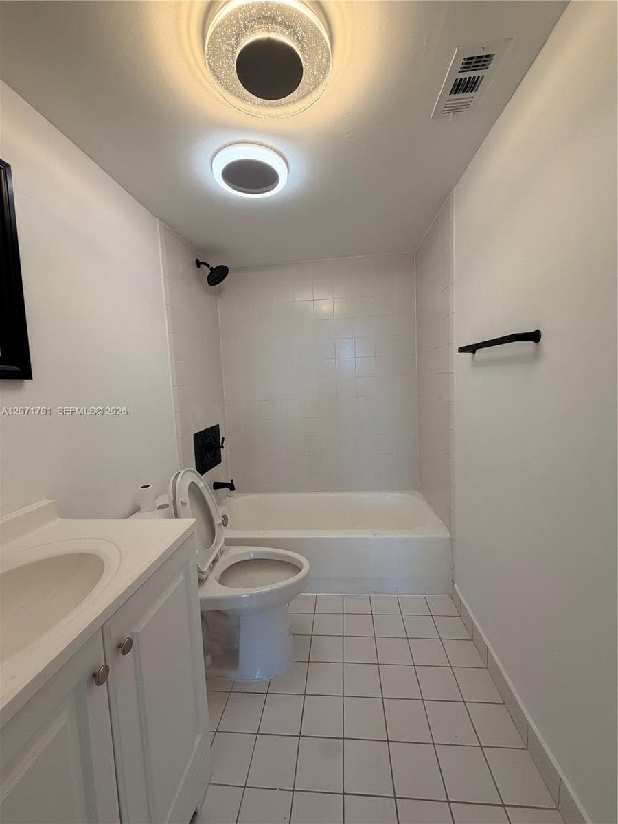 1010 NW 11th St # 507, Miami, FL 33136 photo 5