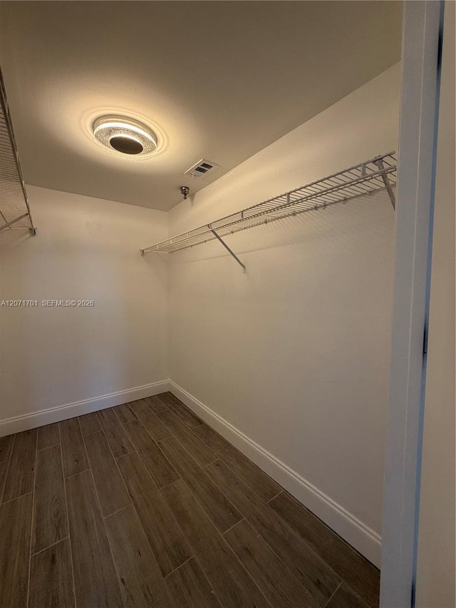 1010 NW 11th St # 507, Miami, FL 33136 photo 4