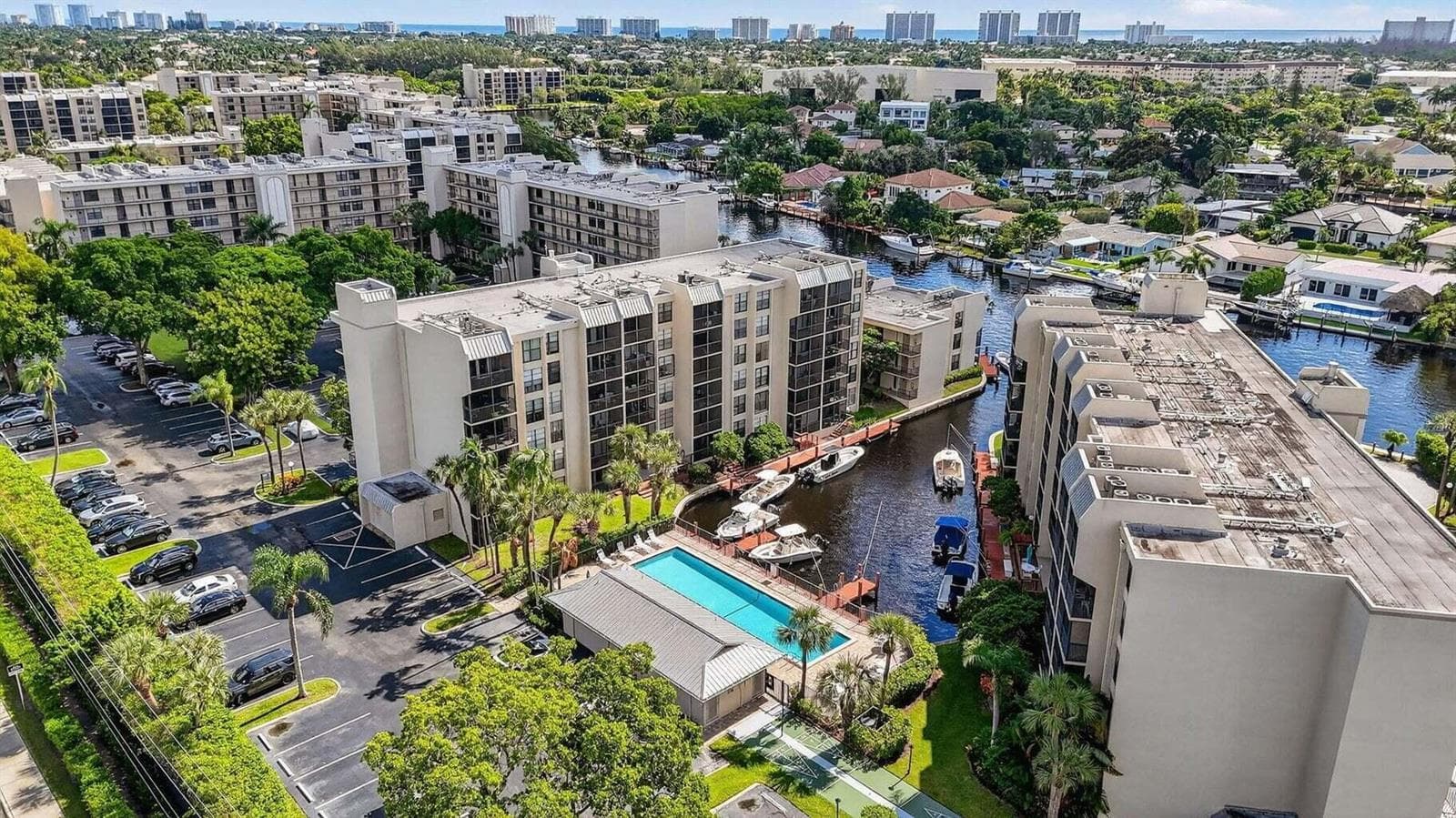20 ROYAL PALM Way # 3020, Boca Raton, FL 33432 photo 2