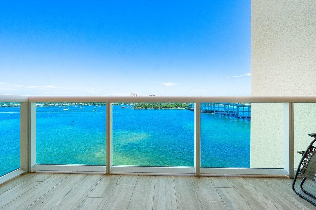 2640 Lake Shore Drive # 711, Riviera Beach, FL 33404 photo 4