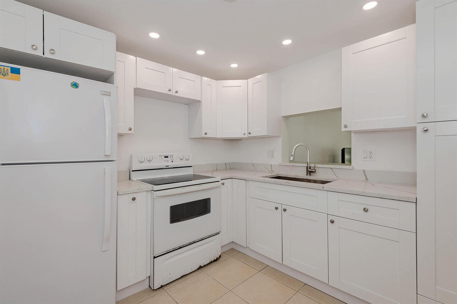 1000 NE 12TH Avenue # 104, Hallandale Beach, FL 33009 photo 2
