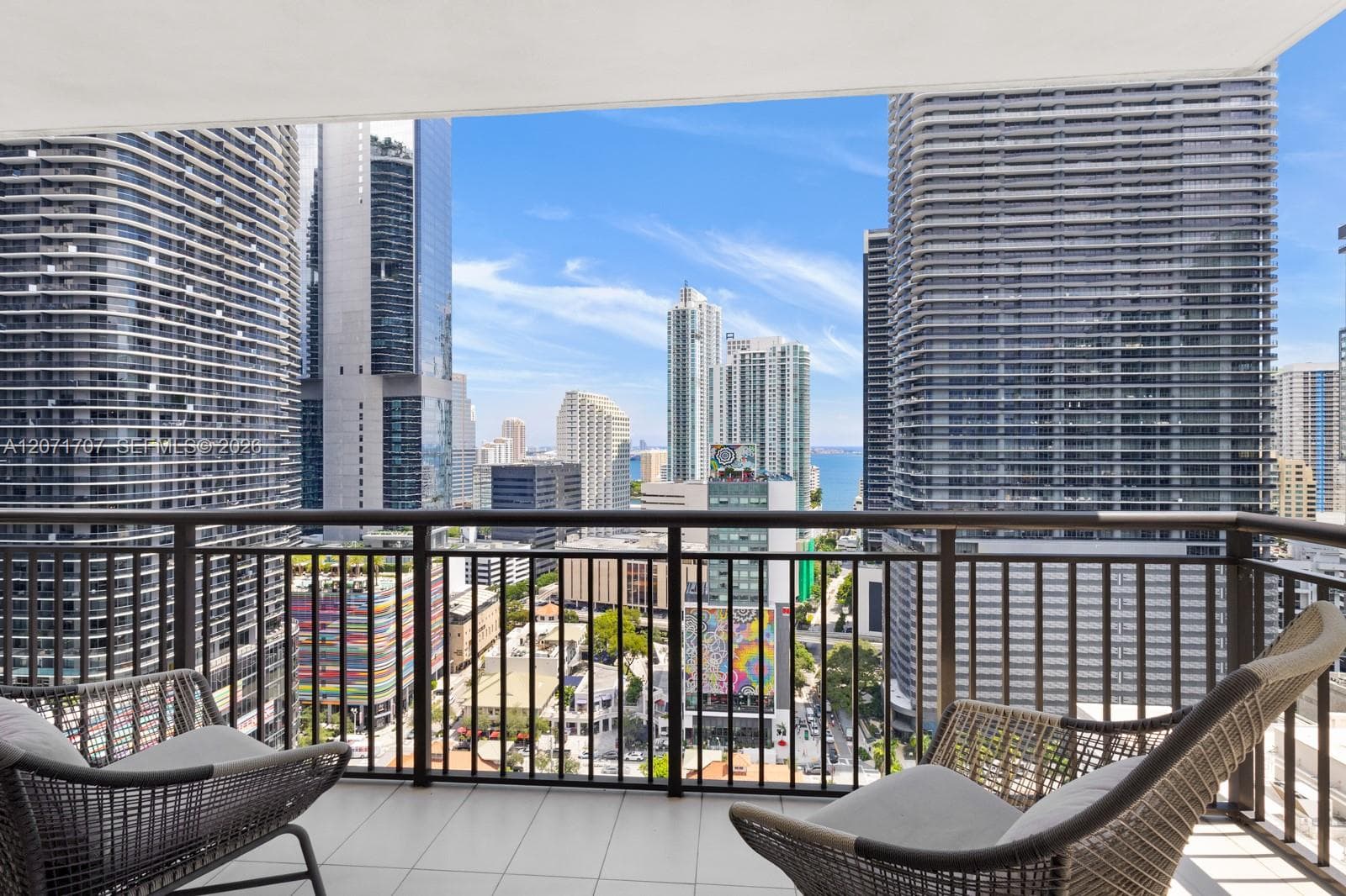 999 SW 1st Ave # 2502, Miami, FL 33130
