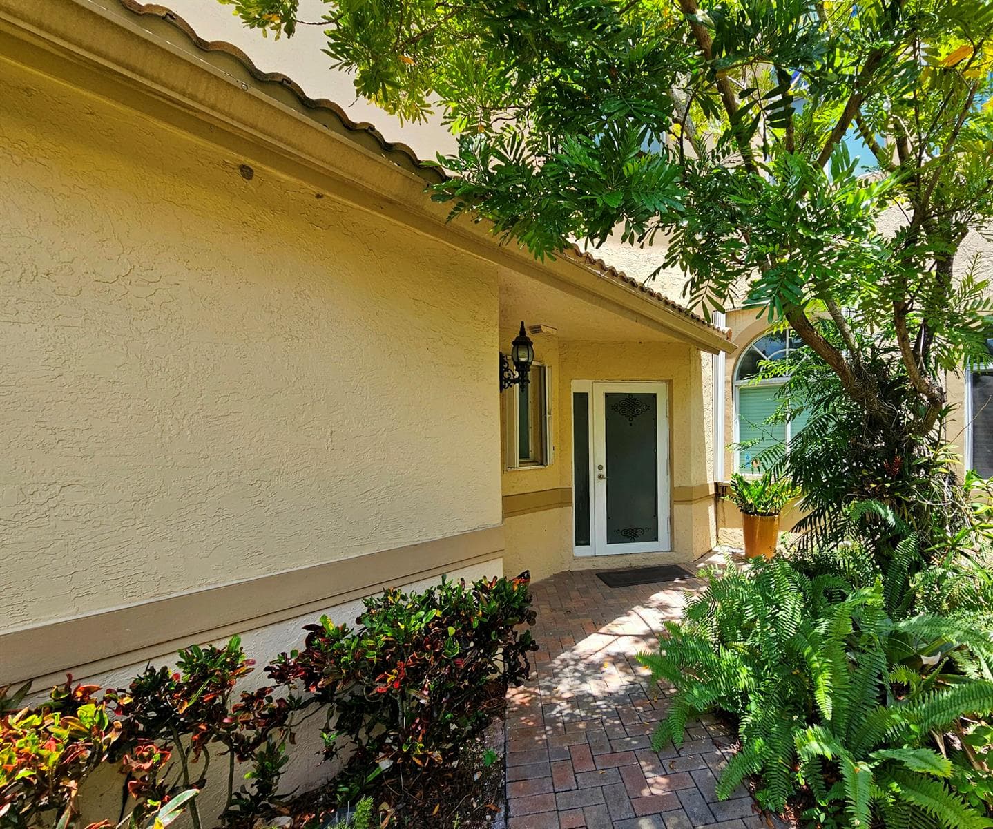 8149 MADISON LAKES Circle S, Davie, FL 33328 photo 4