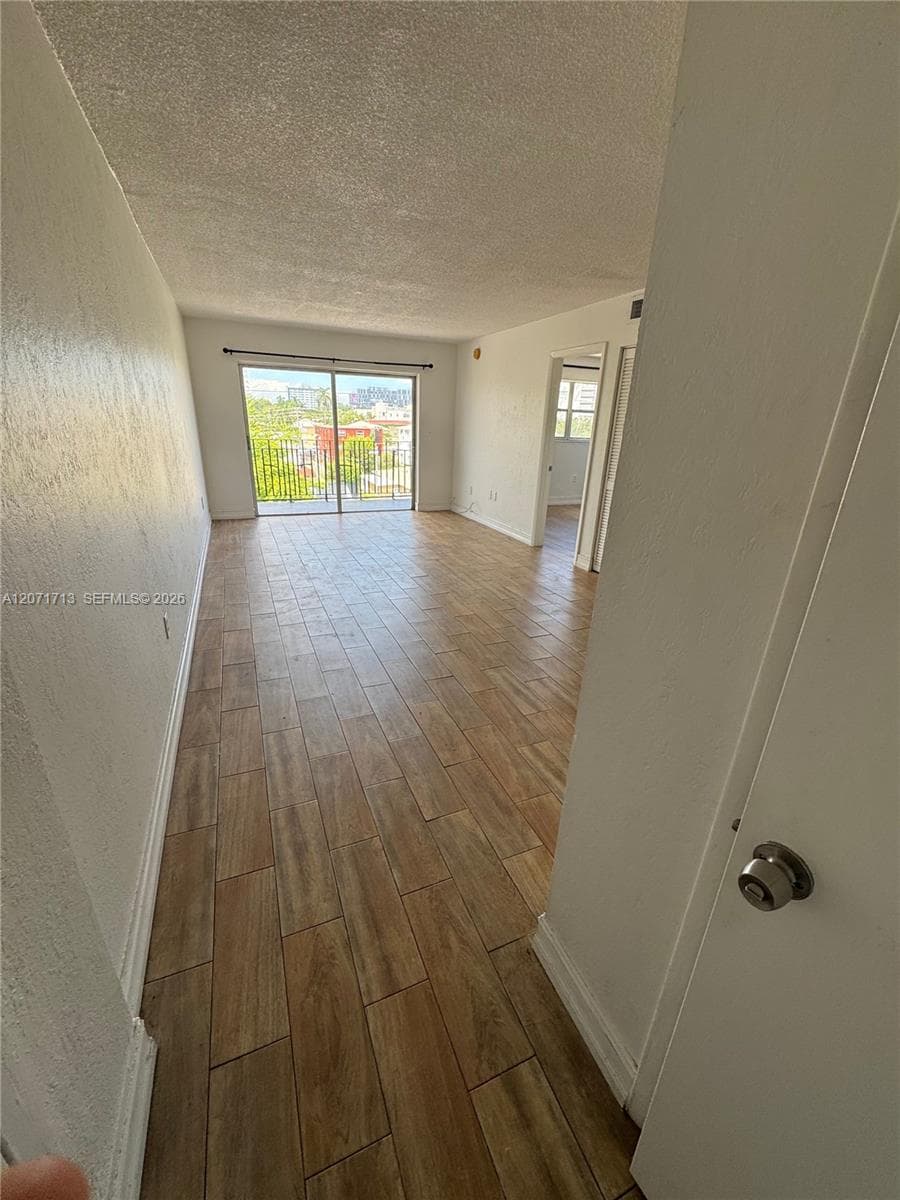444 SW 4th St # 402, Miami, FL 33130