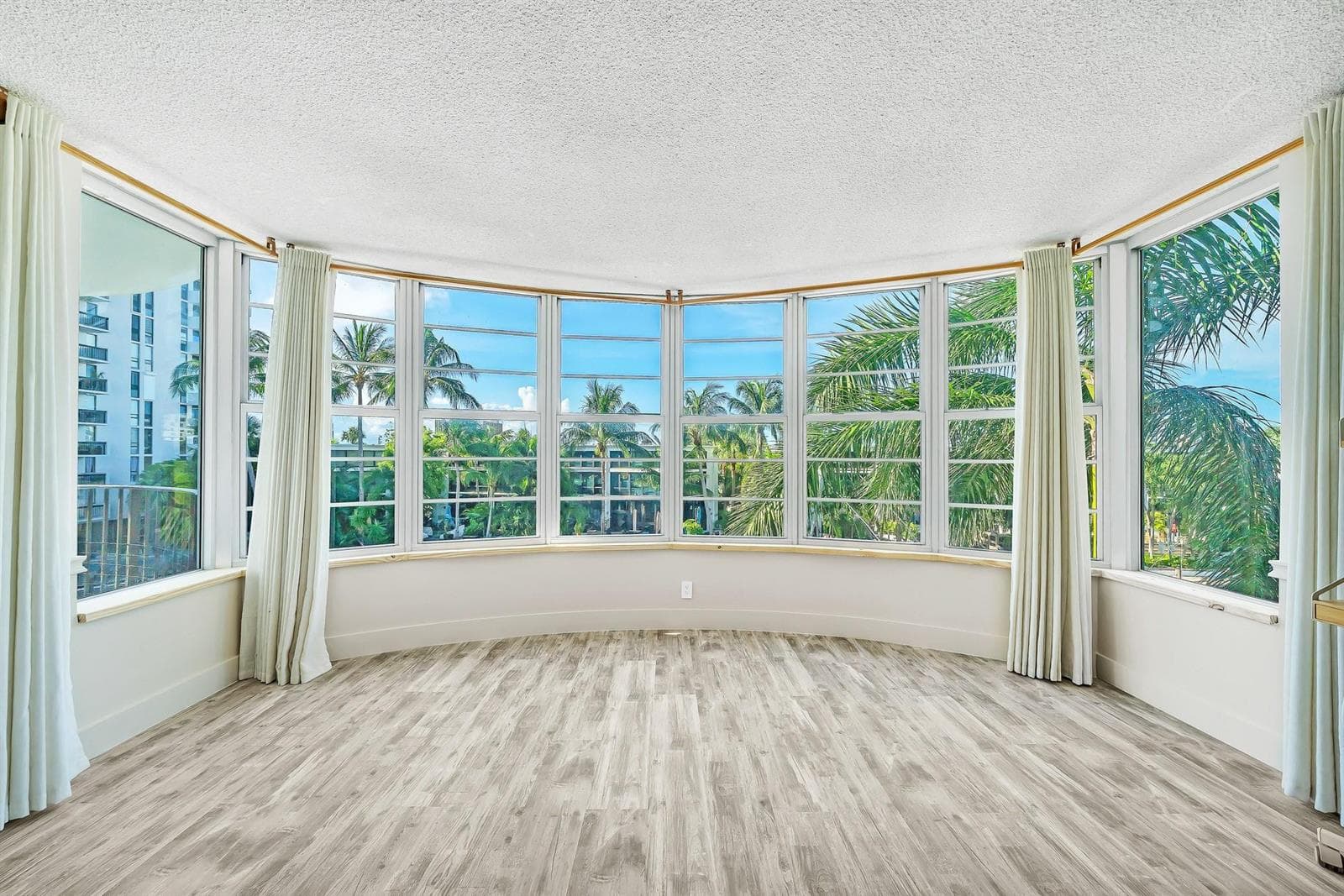 3051 NE 48TH Street # 301, Fort Lauderdale, FL 33308 photo 5