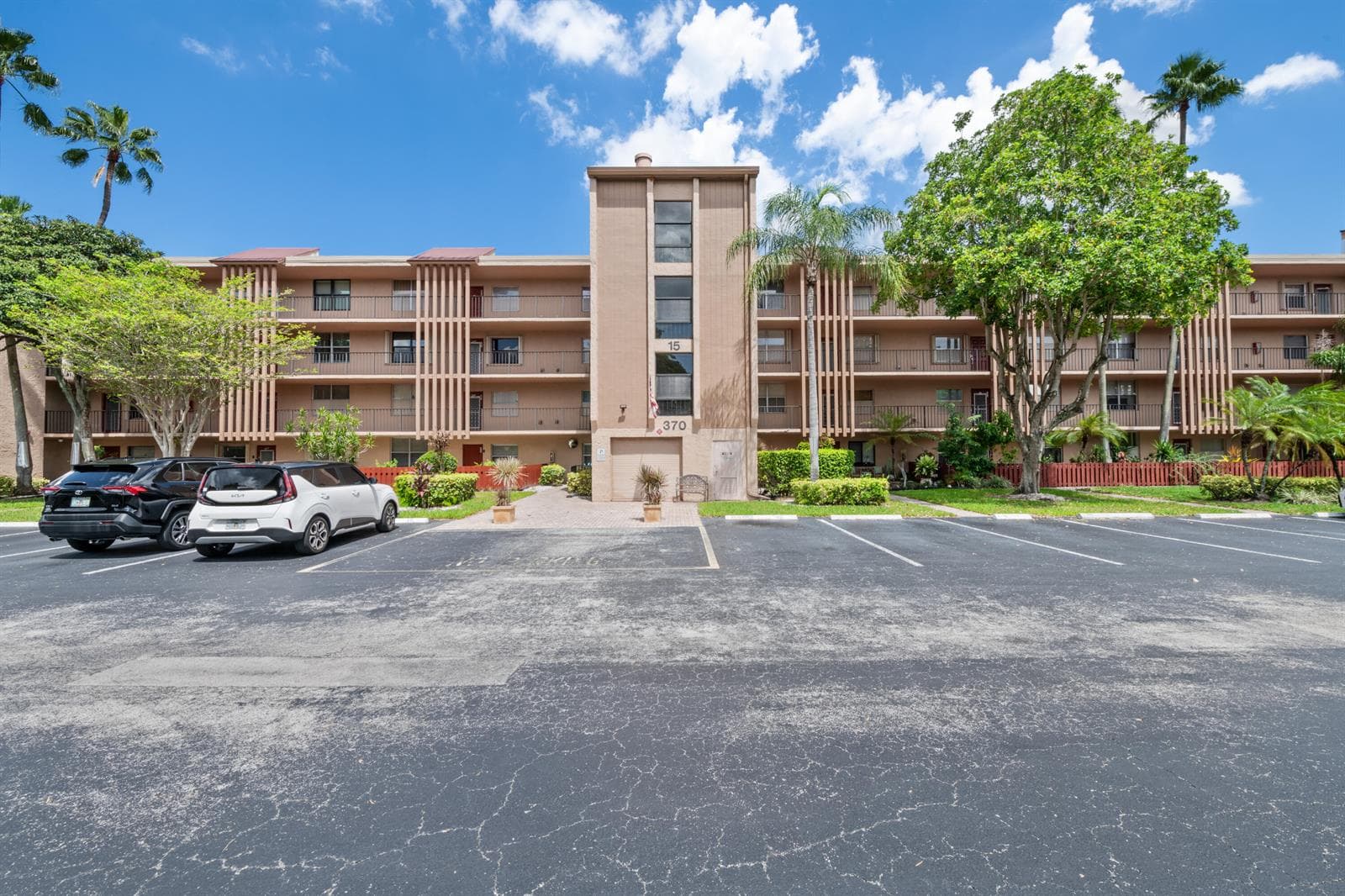 370 NW 76TH Avenue # 204, Margate, FL 33063 photo 2