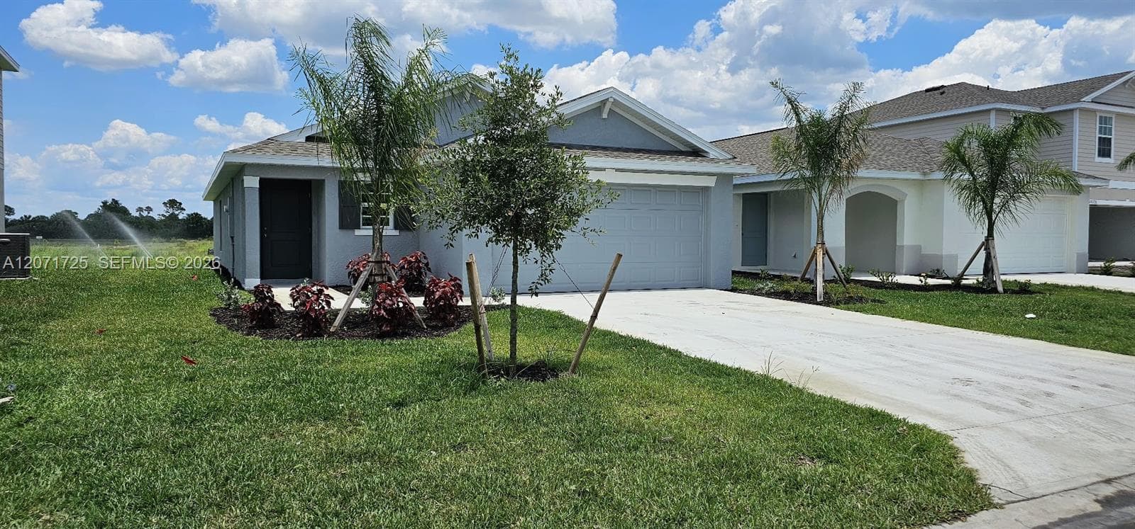 20190 Caroline Creek PL, Lehigh Acres, FL 33974 photo 2